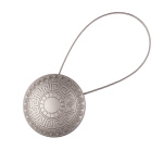 Магнит для штор «Стаккини» ø7 см для тяжелого веса штор с тросом 30 см (ХМ)